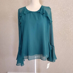 Chelsea ruffled long sleeve blouse size Medium  New with tags